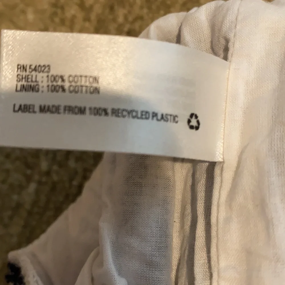 GAP features metal